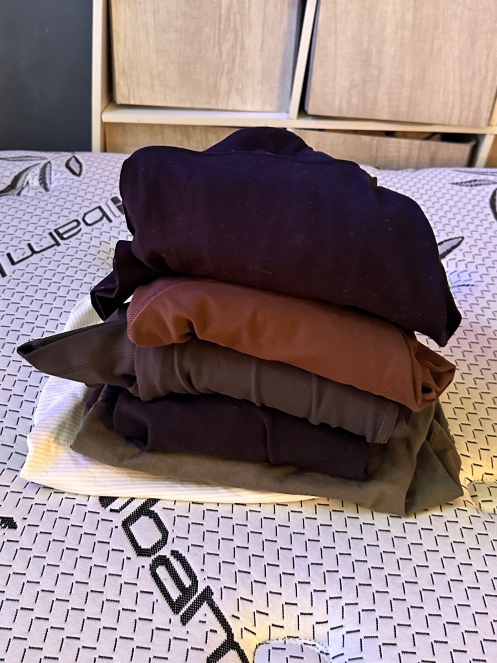 Lululemon bundle - Picture 2 of 16
